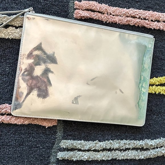 Lululemon Silver Metallic Paddled Tablet Sleeve with Wristlet Strap - Picture 3 of 7